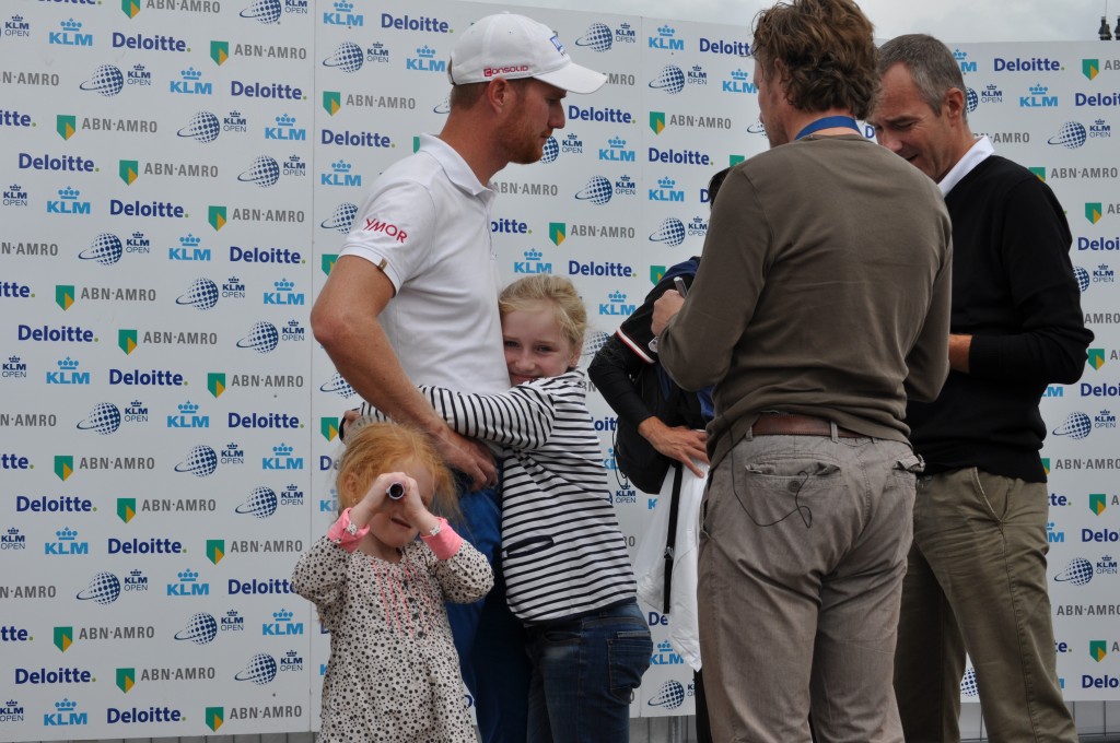 DSC_0354  Wil Besseling and young fans